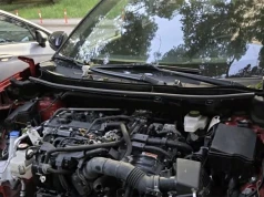 Nowa plaga kradzieży w Warszawie! Złodzieje rozbierają samochody na ulicy, celem głównie Toyota