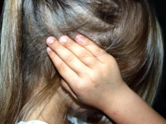 Raport za 2025 rok. Przerażające dane! Pedofilia w internecie dzięki AI