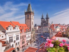 Praga w wakacje za 533 PLN 🏰☀️ Loty na przedłużony weekend + 4* hotel ze śniadaniami 🎻🍻
