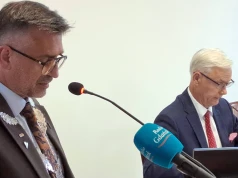 Burmistrz Czerska bez absolutorium i wotum zaufania