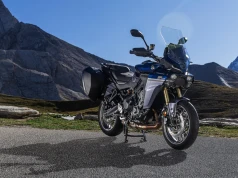 Motocykle jeszcze bardziej samodzielne. Yamaha nauczy tempomat hamowania silnikiem i zmiany biegów
