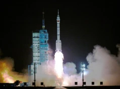 Chiny rzucają wyzwanie NASA: misja Shenzhou-23 i przygotowania do lądowania na Księżycu