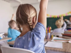 MEN ogłosiło kalendarz roku szkolnego 2026/2027. Wiadomo, kiedy ferie i wakacje