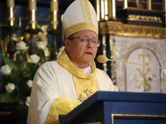 Kard. Ryś do singli: bycie w Kościele jest zaproszeniem do budowania relacji i prawdziwych więzi