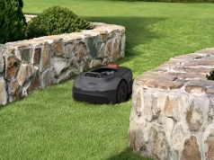 Robot koszący za rozsądniejsze pieniądze? MOVA celuje w małe ogrody i chyba dobrze czyta nasze zmęczenie