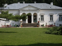 Finał wielkiego remontu zabytkowego dworu na Mazowszu. To siedziba ważnego muzeum