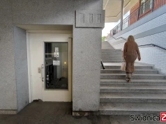 Windy w Centrum Przesiadkowym nieczynne już od kilku lat. Jedna z nich doczeka się naprawy?