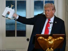 Demokraci chcą zablokować łuk Trumpa pod Waszyngtonem