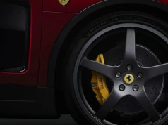 Tak brzmi Ferrari Luce. Elektryk z Maranello nie udaje V12