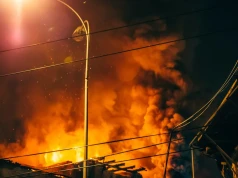 Akademik w ogniu. Wiele ofiar śmiertelnych nocnego pożaru w Kenii