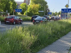 Będzie więcej porządku przy bielskich drogach. Miasto wprowadza nowy harmonogram koszenia