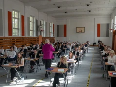 Arkusze maturalne krążyły po sieci. CKE składa kolejne zawiadomienia do prokuratury