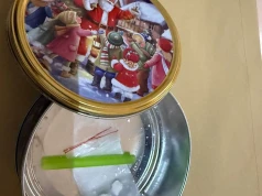 Trzymał narkotyki w pudełku z Mikołajem