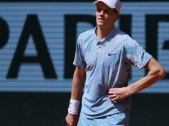 Sinner tłumaczy się po sensacyjnej porażce na Roland Garros