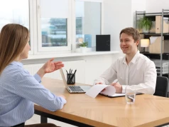 Płacą 36 tys. zł miesięcznie za pracę biurową. Pracownicy poszukiwani