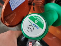 Czy można bezkarnie mieszać benzynę E5 i E10? Która lepsza? Wyjaśniamy