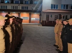 400 strażaków walczy z ogniem pod Warszawą. Wysłano wsparcie z Olsztyna