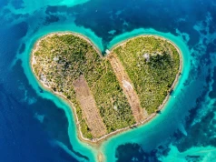 Spędź wakacje nad Morzem Adriatyckim 🏖️ Zbiór lotów do Chorwacji z 5 miast od 170 PLN ☀️