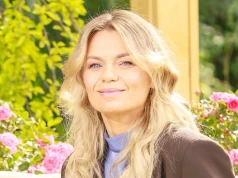 Wiele mam chce to usłyszeć. Emilia Komarnicka w rozmowie o macierzyństwie