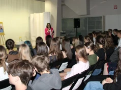 Spotkanie autorskie z Katarzyną Jurczyk w Bibliotece Miejskiej w Wieluniu (zdjęcia)
