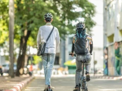 Obowiązkowe kaski dla dzieci i młodzieży na rowerach i hulajnogach