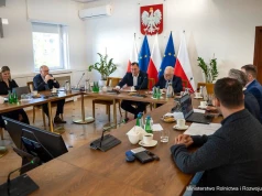 Polska mówi „sprawdzam” Brukseli. Krajewski chce pełnej analizy skutków umów handlowych dla rolnictwa