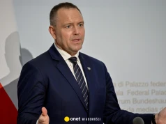 Prezydent grozi odebraniem orderu Zełenskiemu. Politolog komentuje. "Mógłby użyć skalpela"