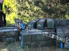 W lesie pod Nidzicą porzucono 33 skrzynie do transportu pocisków czołgowych