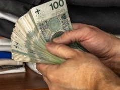 Polacy mają coraz więcej pieniędzy. Banki biją rekordy. Tak nie było od lat