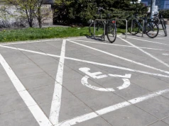Nie ma zgody na łagodzenie przepisów dotyczących kart parkingowych. Roszczenia będą kosztowne
