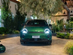 Nowe Renault Twingo z fabryki przyszłości. Mikrofony szukają skrzypień