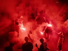 Chaos po triumfie PSG. Płonęły samochody, policja zatrzymała ponad 400 osób