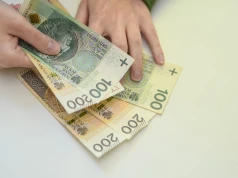 Na jedno dziecko mogą wpłynąć dwa wnioski. ZUS w ten sposób przekaże pieniądze