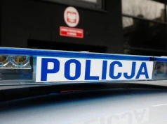 Zwłoki w stanie rozkładu odnalezione w mieszkaniu. Policja wyważyła drzwi
