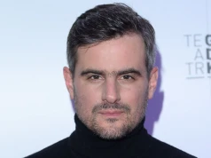 Antoni Pawlicki ma sławną babcię, Polacy ją uwielbiają. Zagrała w największych hitach
