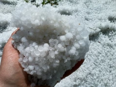 Grad i burze na początku czerwca? Rolnicy patrzą w niebo, bo uprawy są w najgorszym momencie