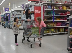 Tysiące rodzin na Universal Credit traci darmowe vouchery na jedzenie. Sprawdź, czy też masz do nich prawo