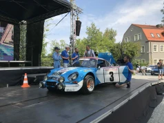 Klasyczne samochody jako styl życia — dlaczego coraz więcej Polaków wybiera życie z klasykiem