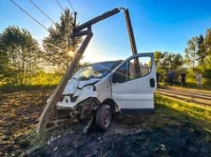 Uderzył w słup, wywołał pożar i uciekł. Policja namierzyła kierowcę z Gębiczyna