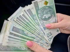 62-latka straciła blisko 350 tysięcy złotych. Oszuści wykorzystali pretekst wynajmu mieszkania