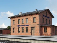 Modernizacja zabytkowego dworca w Gronowie Elbląskim coraz bliżej