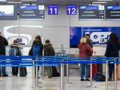 Kolejne polskie lotnisko zniosło limit płynów. Można zabrać nawet 2-litrowe pojemniki z płynami