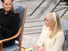 Córka Mette-Marit przerywa studia za granicą. "Bardzo chce być z mamą"