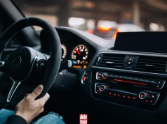 Kierowcy jeżdżą z aplikacją monitorującą. To się opłaca