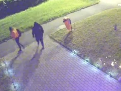 Młodociane złodziejaszki obłowiły się na jakieś 15 złotych. Zobaczcie nagranie