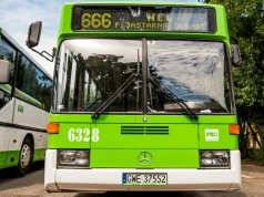 Zagraniczne media rozpisują się o Polsce. "Szatański autobus wraca"