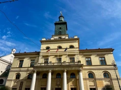 Lublin. UPA. Flaga ukraińska z budynku Ratusza zdjęta