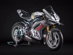Collezione 100 wygląda jak muzeum na dwóch kołach. Tyle że z mocą ponad 200 KM