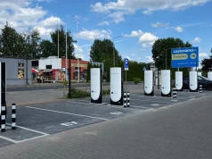 PIŁA Supercharger otwarty. Parę dni temu ruszył też Supercharger KRAKÓW PÓŁNOC (Opolska)