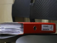 Sędzia wyłączona ze sprawy Ziobry. "Ma w portfelu 102 akcje TV Republika"